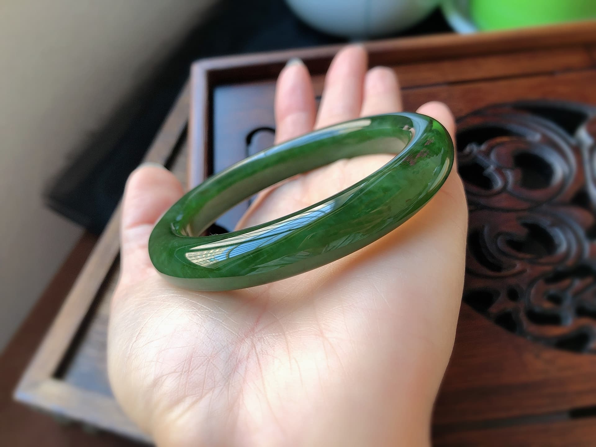 Celadon Green Hetian Jade Bangle - HT-BR-0010-3