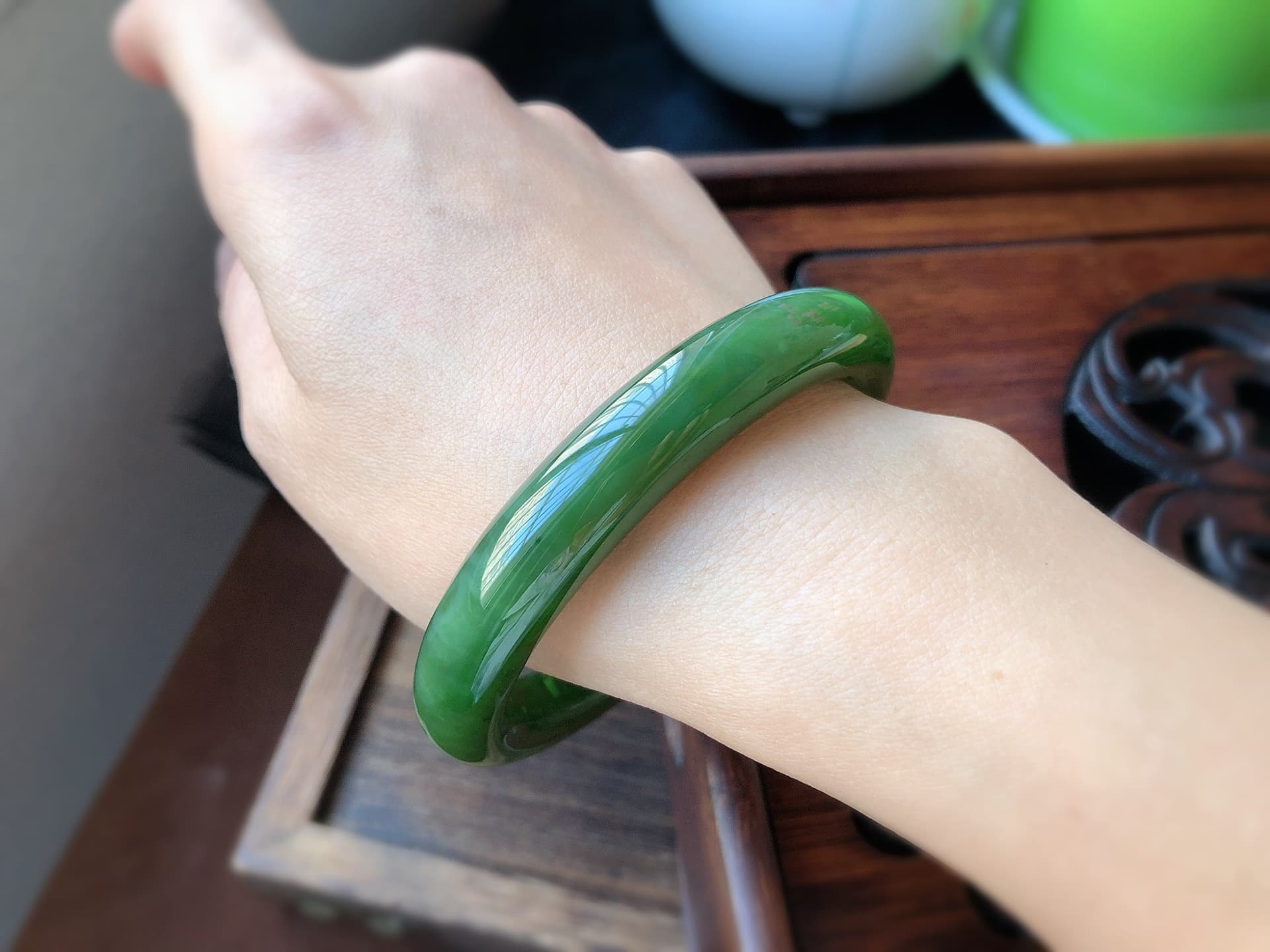 Celadon Green Hetian Jade Bangle